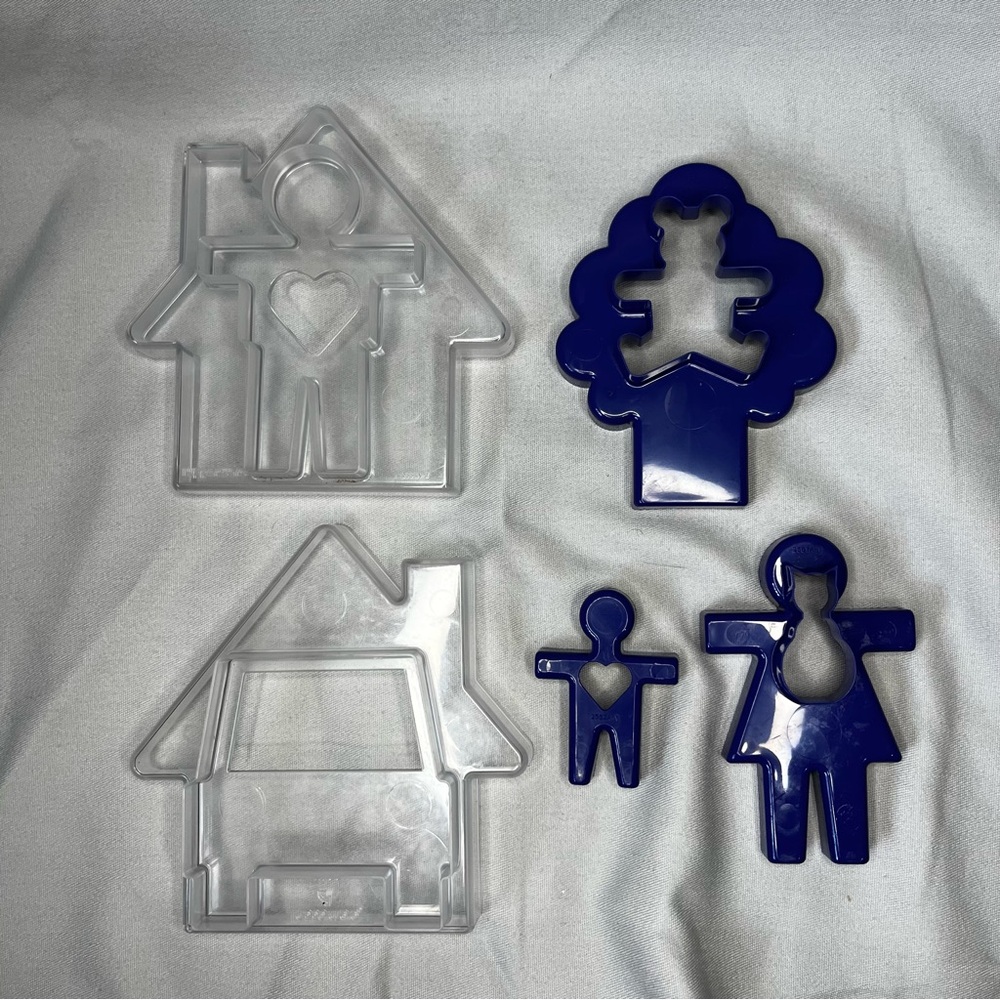 Vintage Tupperware Happy Family House Tree Cookie Cutters Blue/Clear 2559